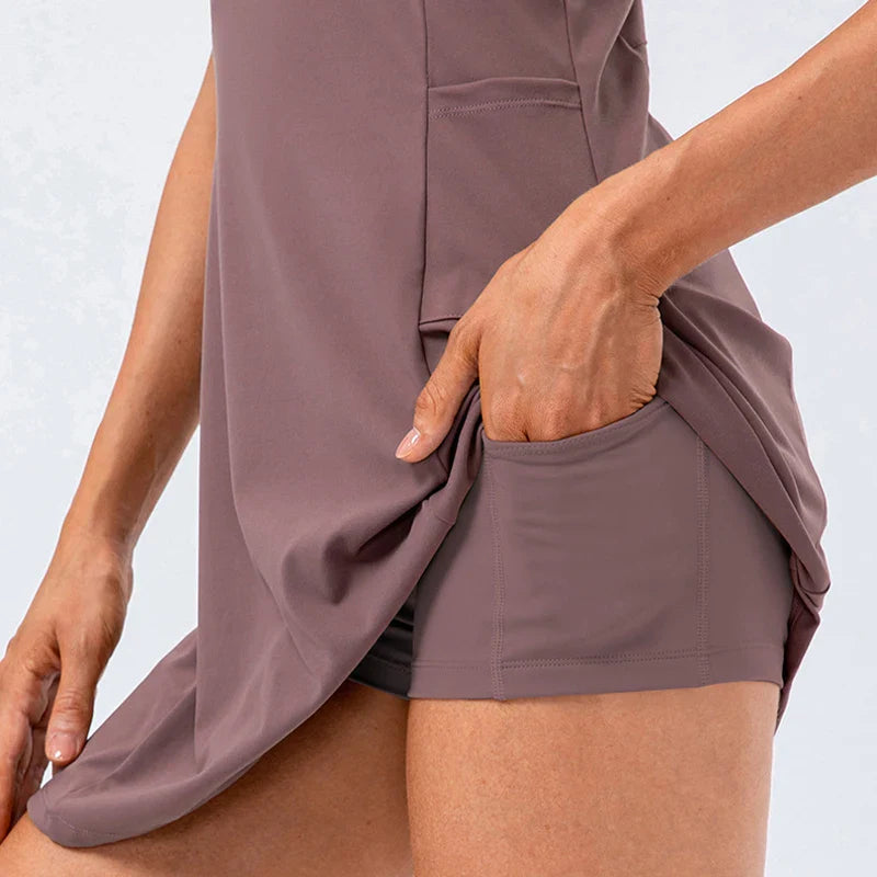Aloura athleisure tennisklänning