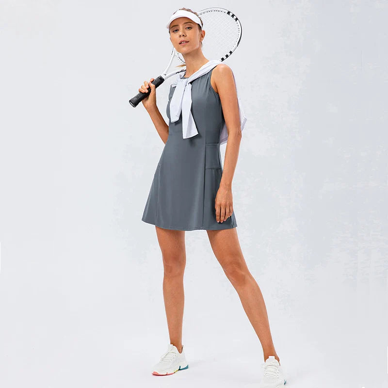 Aloura athleisure tennisklänning